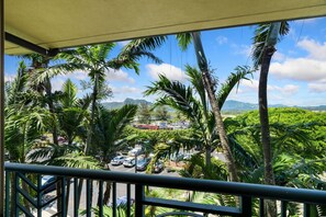 Condo, 2 Bedrooms | Property grounds