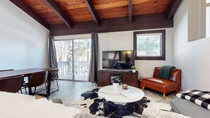 Condo, 2 Bedrooms | Living area | Smart TV, streaming services - Lakeview Lodge #1 2 Bedroom Condo by RedAwning (Mammoth Lakes)