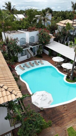 Piscina a l'aire lliure