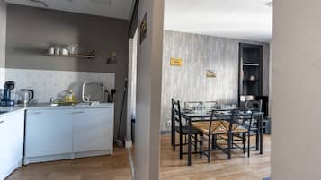 City Apartment | Dapur peribadi | Kabinet dapur berasingan