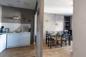City Apartment | Private kitchen | Kitchen islands - Résidence Kméléon (Le Mans)