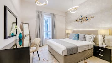 Elite Apartment, 4 Bedrooms, Balcony | 4 bedrooms, individually decorated, individually furnished, desk