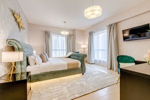 4 habitaciones, decoración personalizada y muebles diferentes 