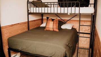 2 soveværelser, skrivebord, Wi-Fi, sengetøj