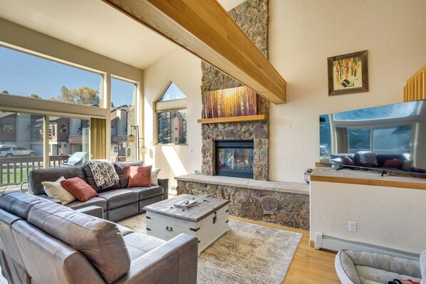 Apartment (4 Bedrooms) | Interior - Cozy Colorado Retreat w/ Deck, Grill & Pool Access (Edwards)
