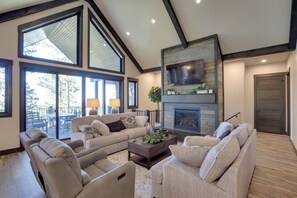 House (5 Bedrooms) | Interior - South Dakota Retreat w/ Hot Tub, Fire Pit & Grill! (Spearfish)