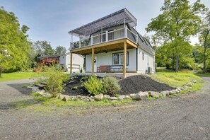 House (4 Bedrooms) | Interior - Fire Pit + On-site Pond: Hudson Valley Home! (Wappingers Falls)