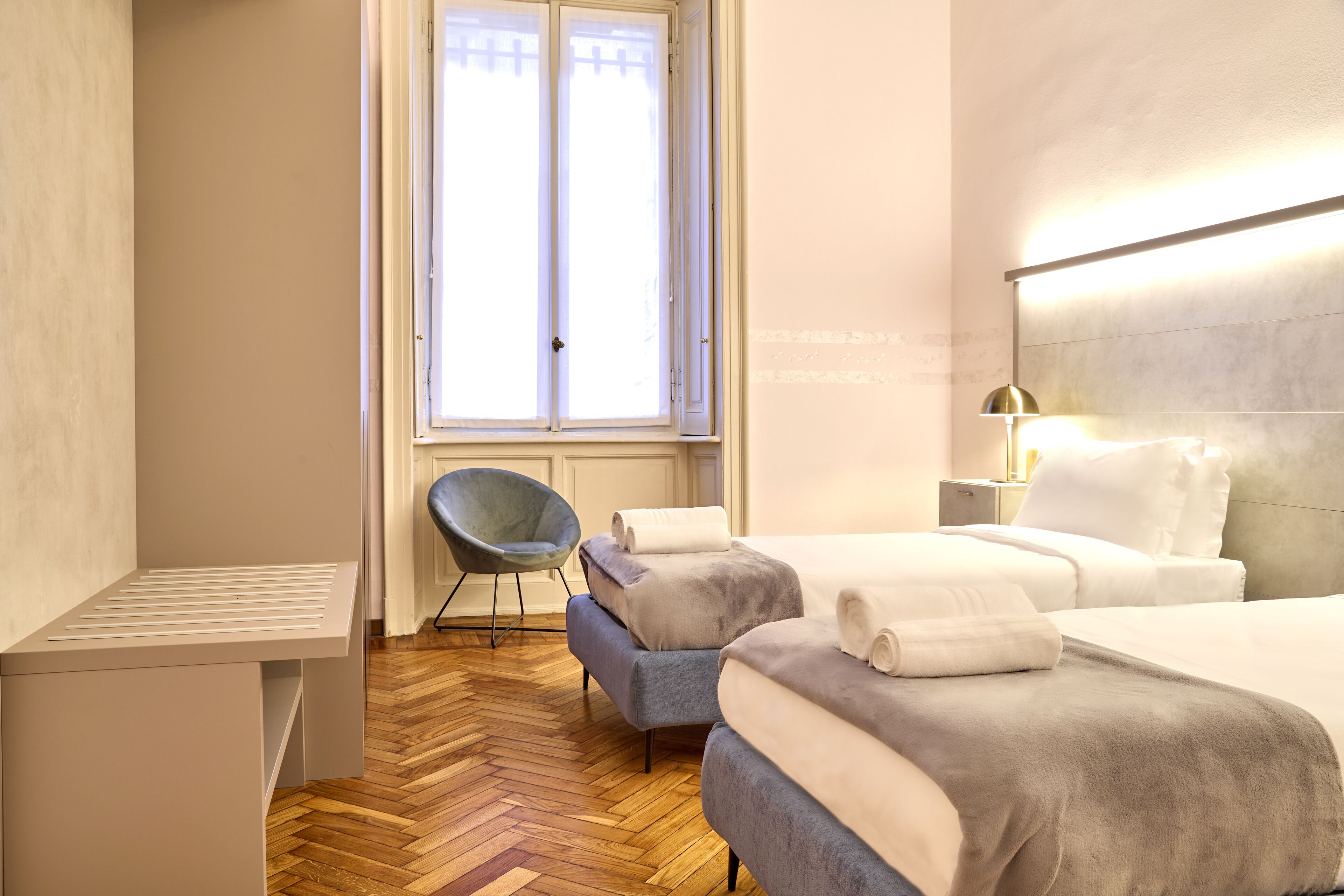 Classic Apartment ( Via Cosimo del Fante 8) | Strykjärn/strykbräda, gratis wi-fi och sängkläder