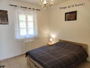 1 chambre, Wi-Fi gratuit, draps fournis