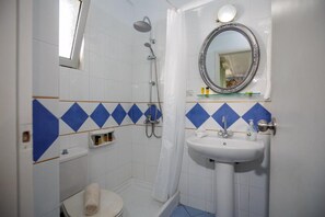 Hair dryer, towels, soap, toilet paper - Romantica Beach Maisonette with Sea View (Hersonissos)