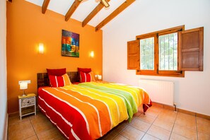 3 habitaciones, tabla de planchar con plancha y wifi gratis 