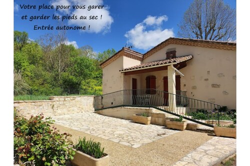 Gîte de la Tride 1. Avec Terrasse Proche du Centre