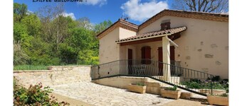 Gîte de la Tride 1. Avec Terrasse Proche du Centre