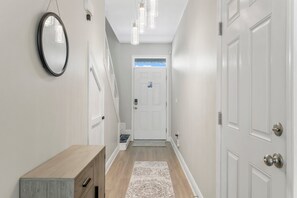 Interior - 7654 Shadow Lake Drive - Ocean's Eleven (Panama City Beach)