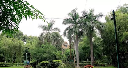The Luxe Stays in Central Delhi