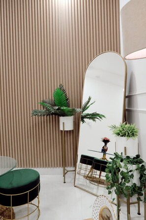 Interior - The Luxe Stays in Central Delhi (New Delhi)