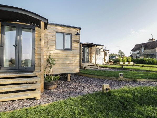 Exterior detail - Willow (Cirencester)