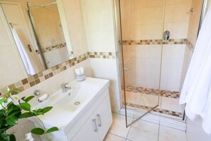 House | Bathroom | Separate tub and shower, deep soaking tub, hair dryer, towels