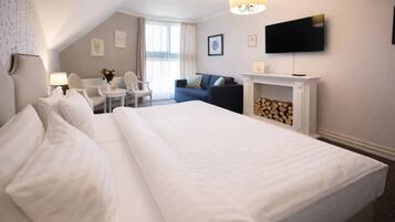 Premium Double or Twin Room, Mountain View | Egyptian cotton sheets, premium bedding, memory-foam beds, in-room safe