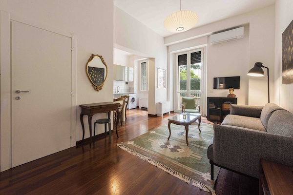 Comfort Apartment | Living area | 40-inch flat-screen TV with digital channels