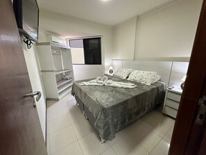 2 bedrooms, iron/ironing board, travel crib, free WiFi