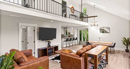 Cape Fear Treehouse Boat Ramp, Dock, Kayaks, Firepit, Games