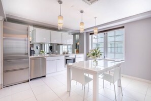 Fridge, coffee/tea maker, cookware/dishes/utensils - Luxury Large 1-Bedroom at Carlyle South Beach (Miami Beach)