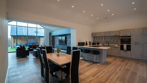 House | Private kitchen | Fridge, microwave, oven, stovetop - Northumberland Luxury Stays - The Shearling (Morpeth)