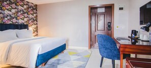 Classic Single Room, Pool View | In-room safe, desk, laptop workspace, soundproofing - White Stones Hotel (Port Harcourt)
