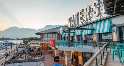 Perfect Norfolk Retreat Minutes to Ocean View Beach!