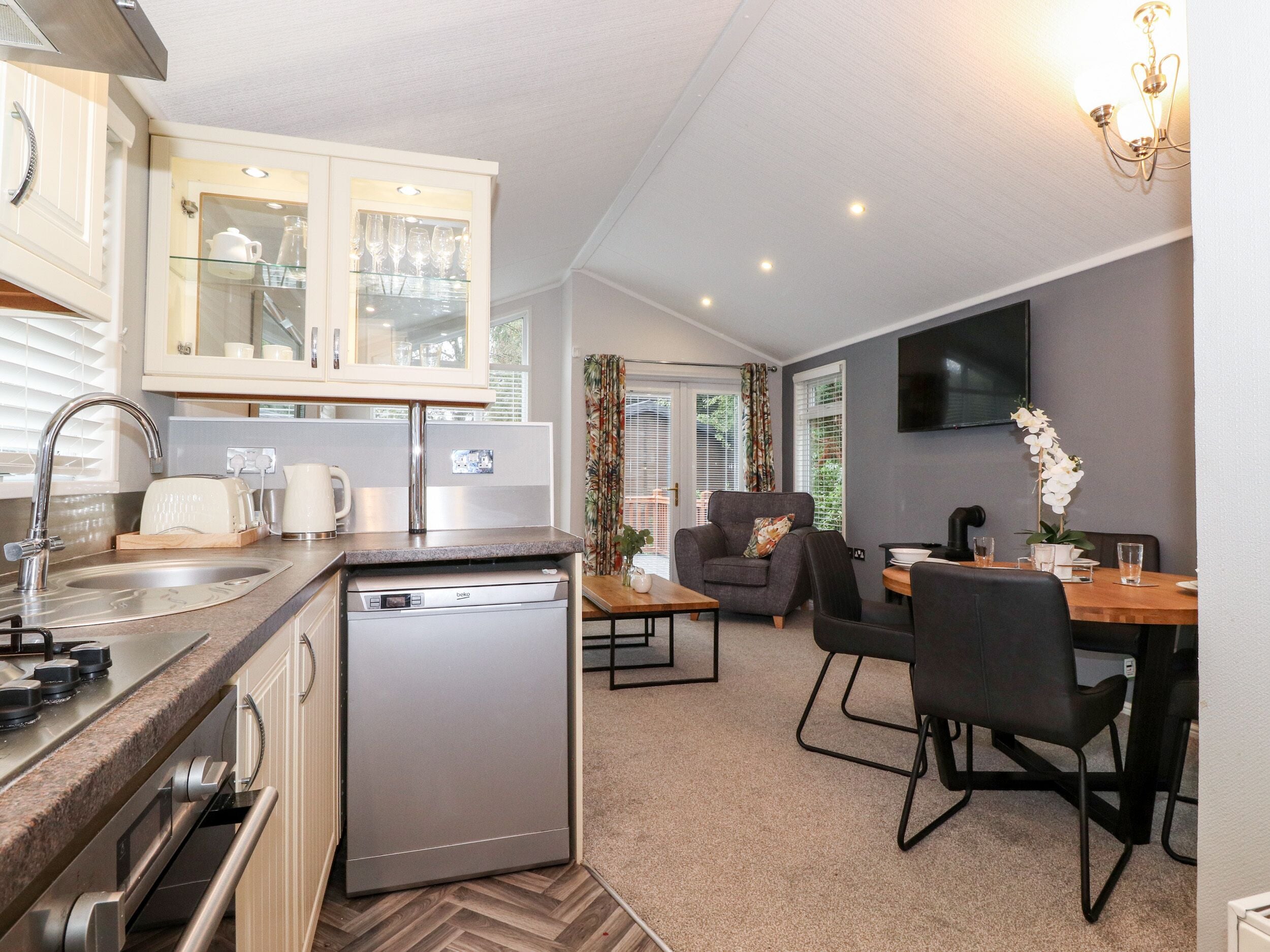 Fridge, dishwasher, electric kettle, toaster