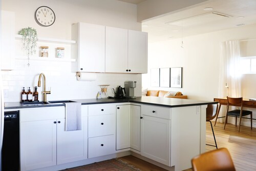 The 1917 • Renovated Downtown Bungalow with Private Fenced Yard