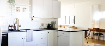 The 1917 • Renovated Downtown Bungalow with Private Fenced Yard