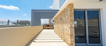 Golden House by Madeira Sun Travel