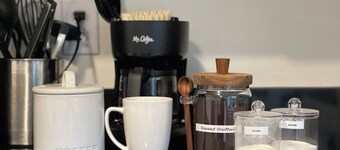 UO-KingBd-AC-CouchBd-ComfyClean-Autzen-AmazonPark-GreatWalkBikeScore