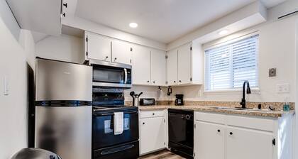 😍 Updated Condo (# 3) near UO, Autzen Stadium, Amazon Park