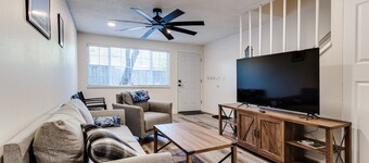 😍 Updated Condo (# 3) near UO, Autzen Stadium, Amazon Park