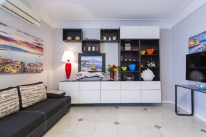 تلفزيون ذكي، كُتُب