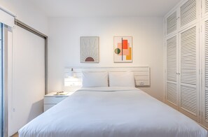 1 bedroom, iron/ironing board, free WiFi, bed sheets