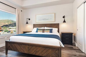 2 bedrooms, desk, iron/ironing board, WiFi - Iron Mt Hot Spgs Condo #307 | Mtn Views | Sleeps 4 (Glenwood Springs)