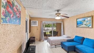 1 quarto, ferros/tábuas de passar roupa, Wi-Fi, roupa de cama