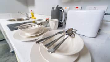 Estúdio | Cozinha privada | Geladeira, micro-ondas, fogão, cooktop