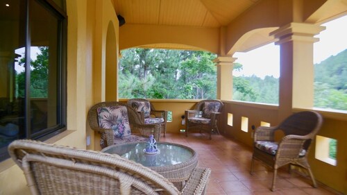 1-BEDROOM MOUNTAIN COTTAGE - ALTOS DEL MARIA