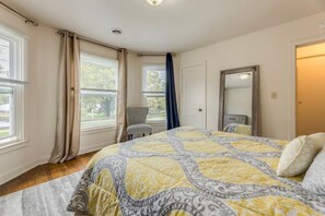 2 bedrooms, iron/ironing board, free WiFi, bed sheets