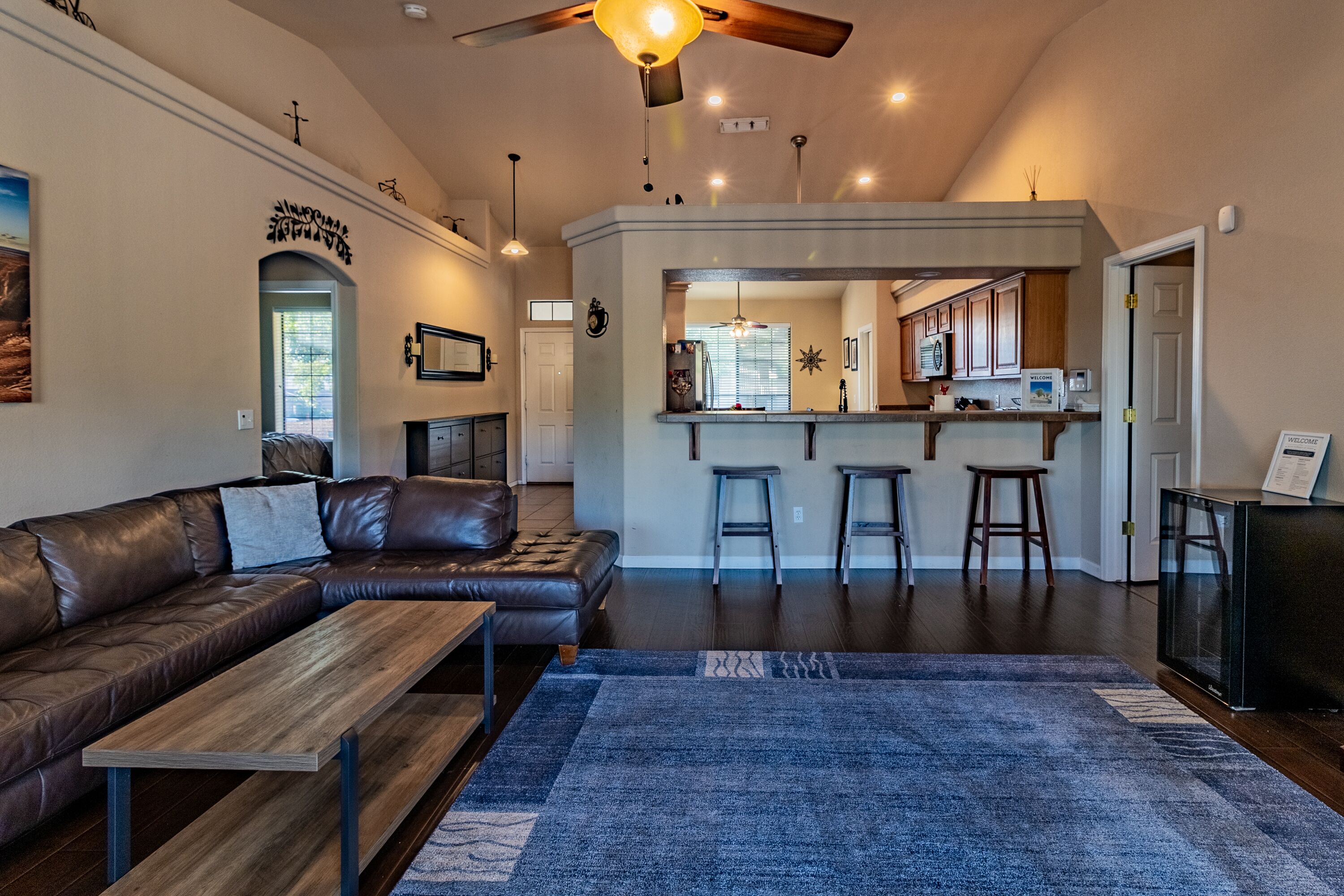 Bullhead Home 5 Mins to Casinos, River, and Lake Mohave