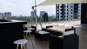 Terrace/patio - Fancy Boutique Apt. @ VH1 Z.15 with AC Sauna & Gym (Ciudad de Guatemala)
