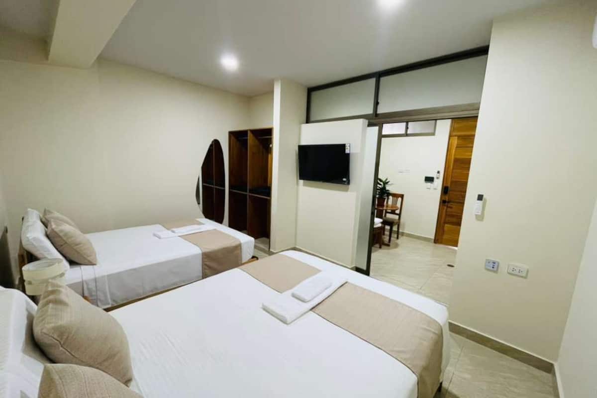 Studio Confort | Espace de travail pour ordinateur portable, Wi-Fi gratuit, draps fournis