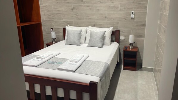 Family Apartment | Laptop workspace, free WiFi, bed sheets