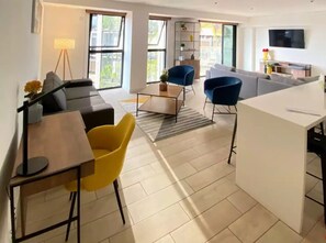 Living area - Hermoso Apto. de 2 habs y 2 salas @ QUO Piso 11
(Ciudad de Guatemala)