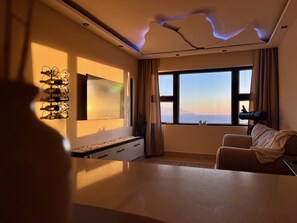 スマートテレビ、PC モニター